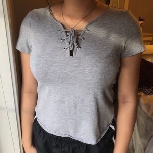 H&M Cute grey crop top